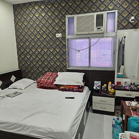 Hotel Elliot Comfort Inn Calcutta Buitenkant foto