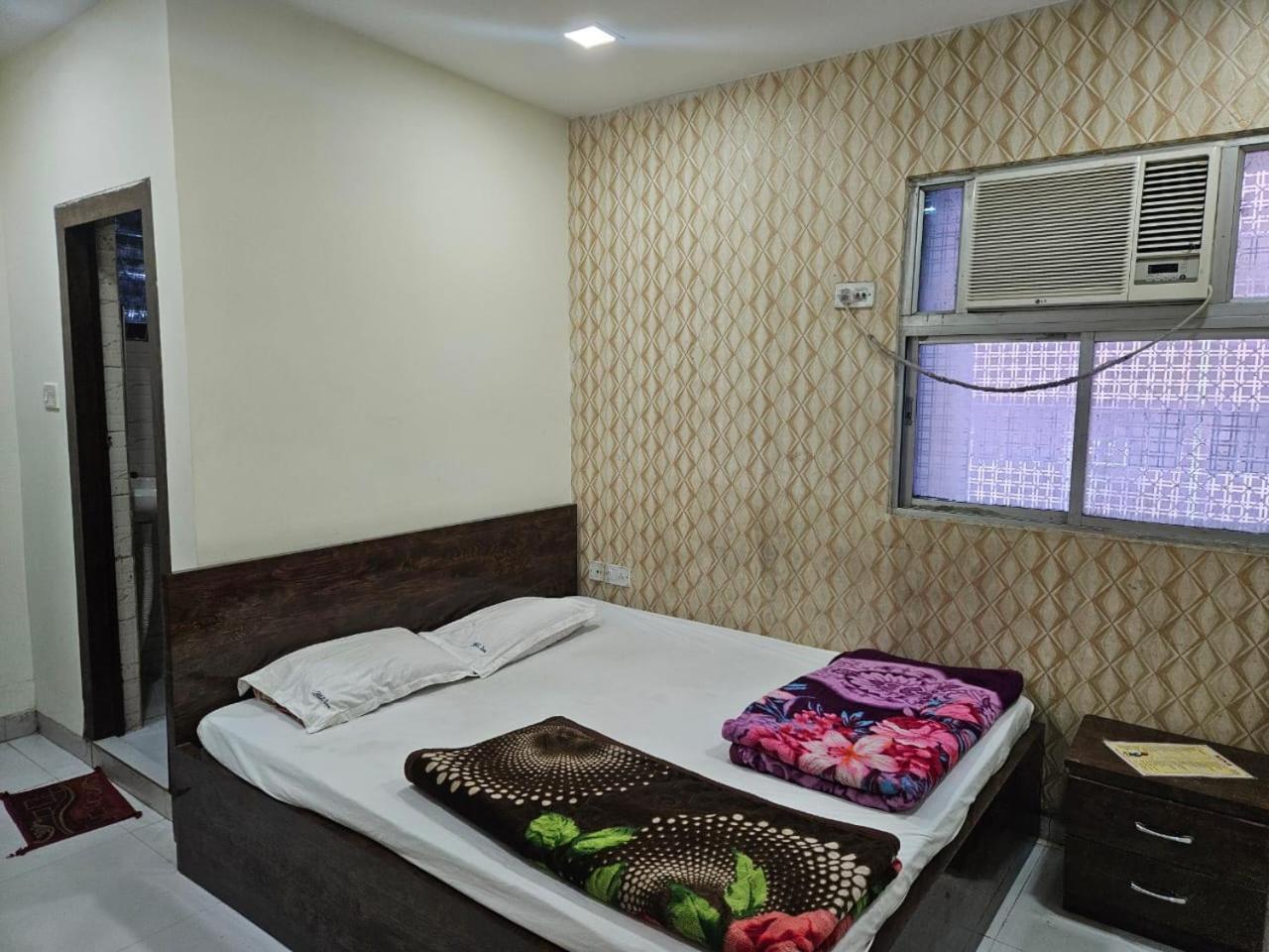 Hotel Elliot Comfort Inn Calcutta Buitenkant foto